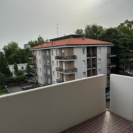 Olimpia House - Camere Accoglienti In Posizione Strategica Reggio Emilia Kültér fotó