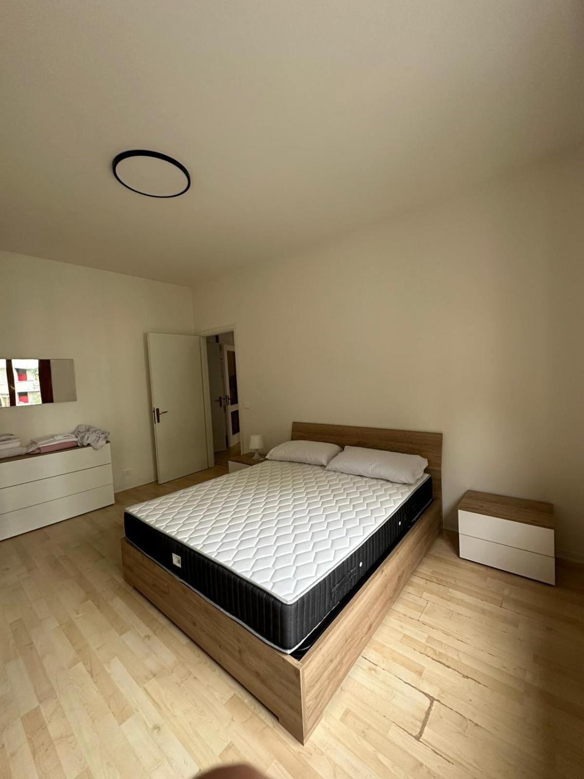Olimpia House - Camere Accoglienti In Posizione Strategica Reggio Emilia Kültér fotó